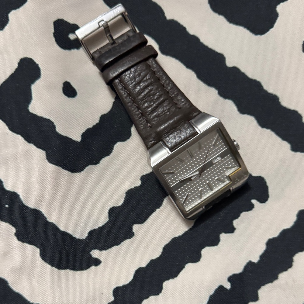 A/X Armani Exchange AX2034 - needs new watchband and battery.